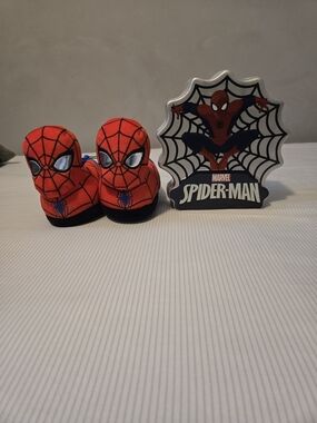 Marvel Spider man-piggy Bank And  Plush Slippers - Size 5-6 Toddler